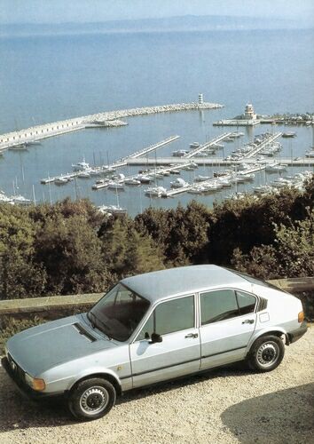 Alfasud 1.3 SC with five doors.
