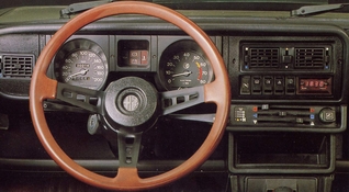Alfasud 1.5 Quadrifoglio Oro - the dashboard.